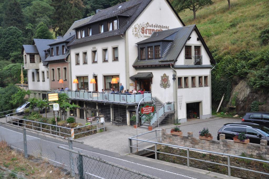 Hotel Gutsschaenke Sennerhof Oberwesel Exterior foto